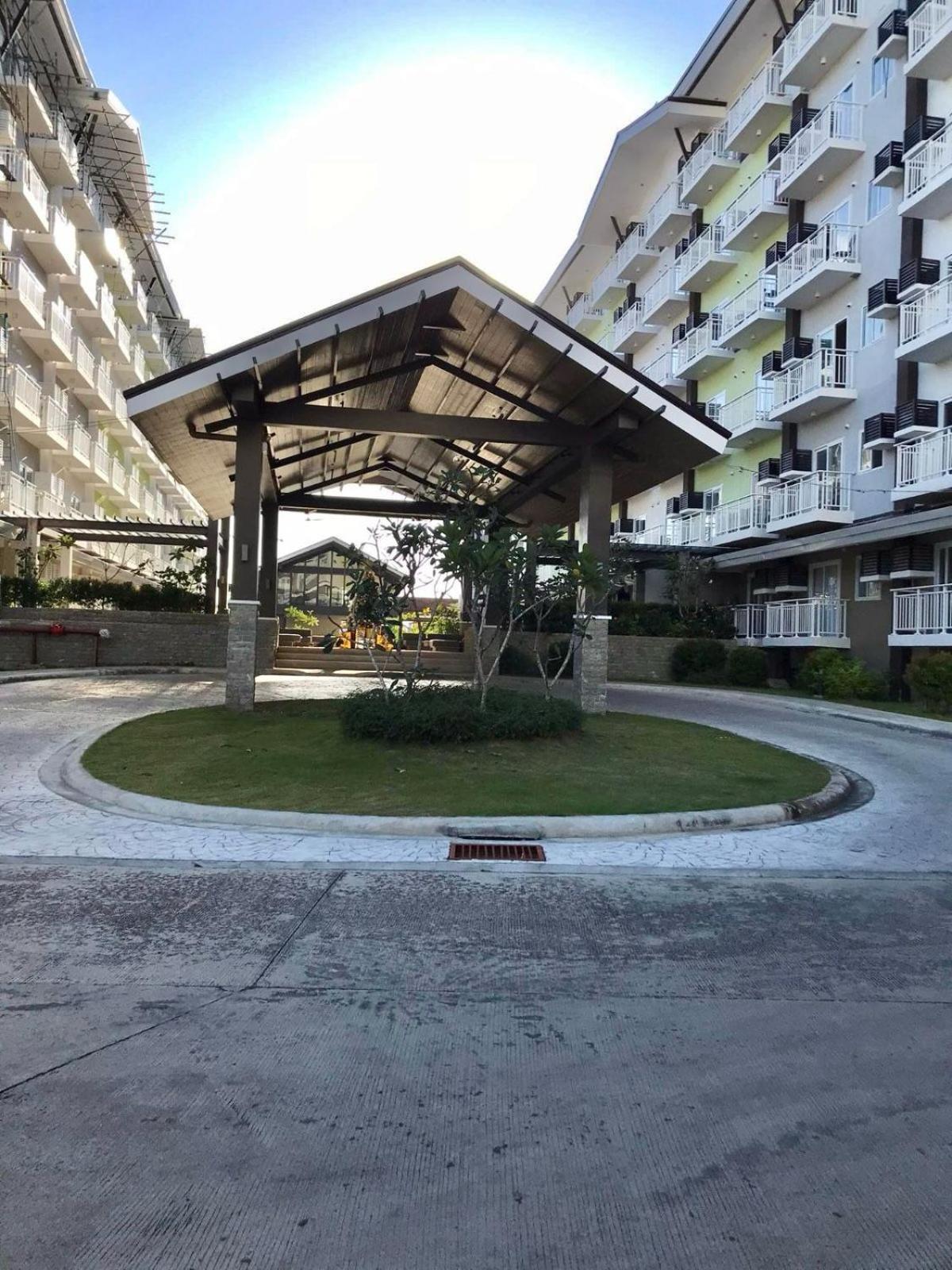 Vp - Amani Grand Resort Residences, 03 Minutes Away From Mactan Airport - Bldg B - Unit 522 Đảo Mactan Ngoại thất bức ảnh