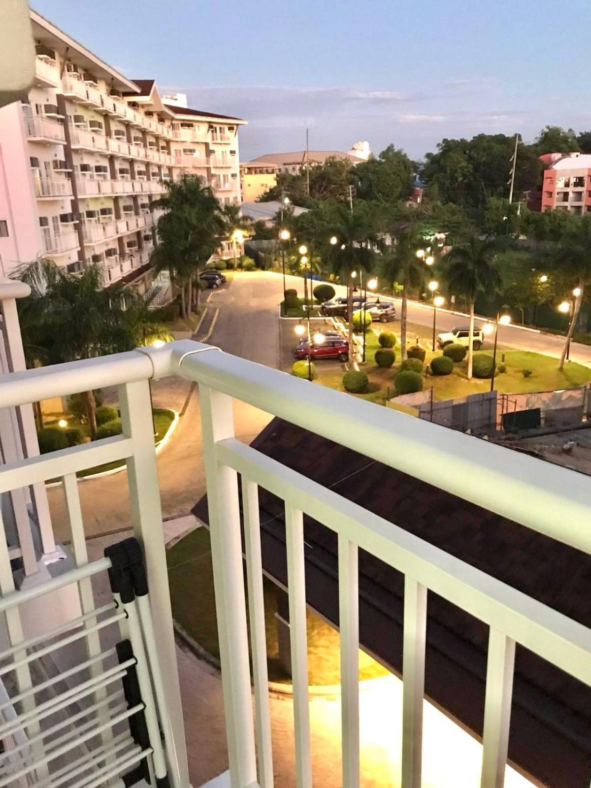Vp - Amani Grand Resort Residences, 03 Minutes Away From Mactan Airport - Bldg B - Unit 522 Đảo Mactan Ngoại thất bức ảnh